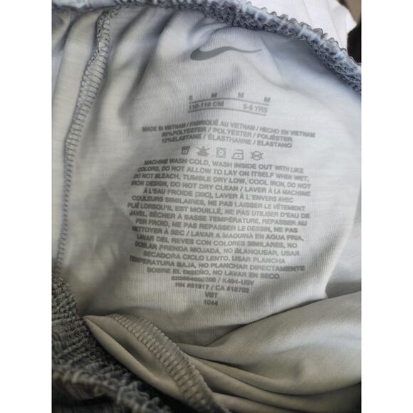 Nwt Nike Girls 2 Piece Set Short & Tee Ocean Bliss Size 6 M - Picture 6 of 6